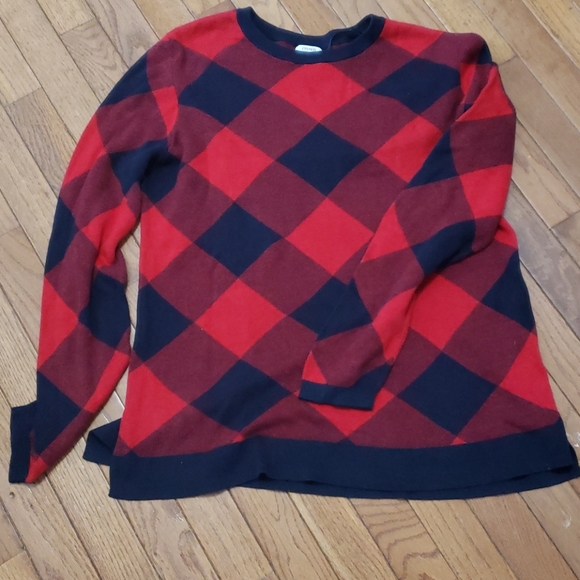 crown & ivy Sweaters - Crown & Ivy lightweight sweater